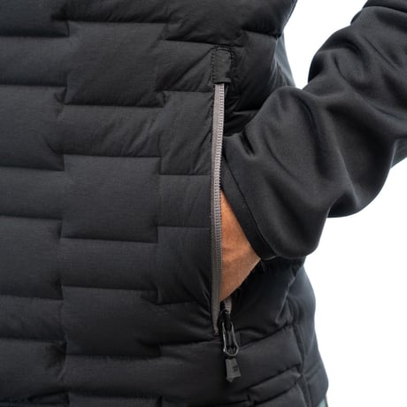 【取寄商品】BOULDER STRETCH DOWN HYBRID HOODIE<BLACK>