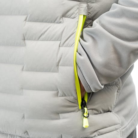【取寄商品】BOULDER STRETCH DOWN HYBRID HOODIE<MONUMENT>