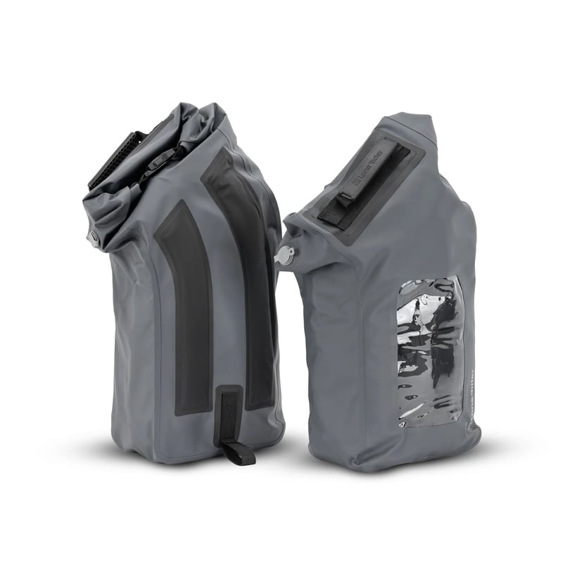 背中に背負うタイプではなく、ウィールで転がしながら全装備を携行できるバッグ ヘルメットも入る！脊椎パッド装着可能の防水バックパックが新発売