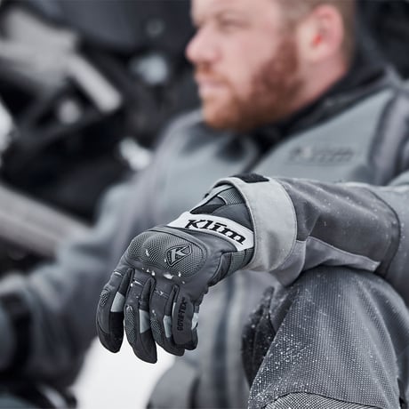 ADVENTURE GTX SHORT GLOVE<TAN>