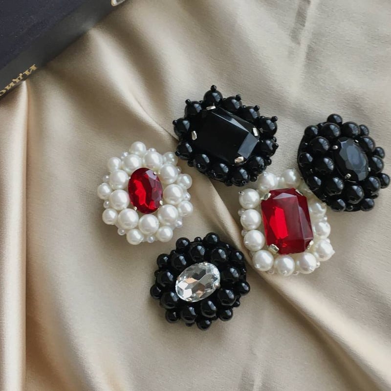 アンティークブローチ ブローチレトロ 四角 ブラック×ブラックパール | ANNA SAKAMOTO