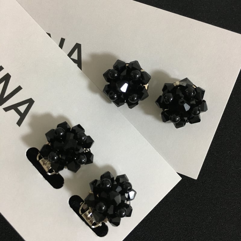 小粒クリスタルブラックパールピアス・イヤリング | ANNA SAKAMOTO