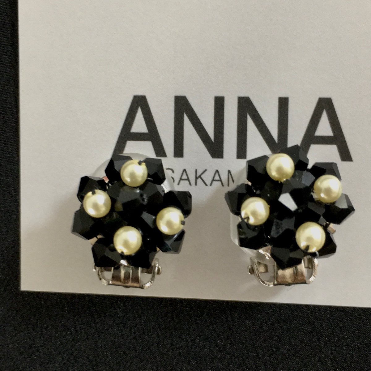 クリスタルパールモノバイカラーピアス・イヤリング | ANNA SAKAMOTO