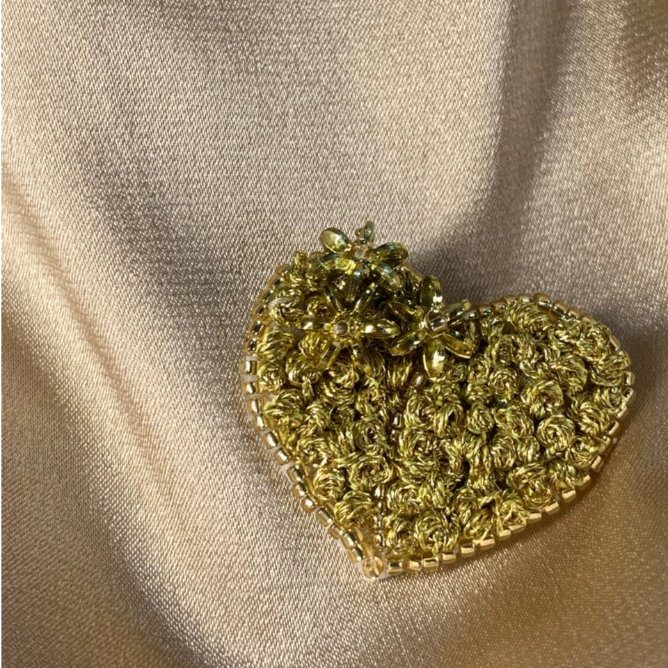 18金本物　ゴールド ハート型 ブローチ　 2.7g値下げ中‼️87000〜⬇️⬇️⬇️ 18金本物ゴールド ハート型 ブローチ 2.7g値下げ中‼️87000〜⬇️⬇️⬇️