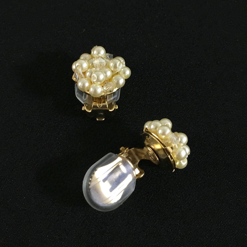 小粒イエローパールフラワーモチーフピアス・イヤリング | ANNA