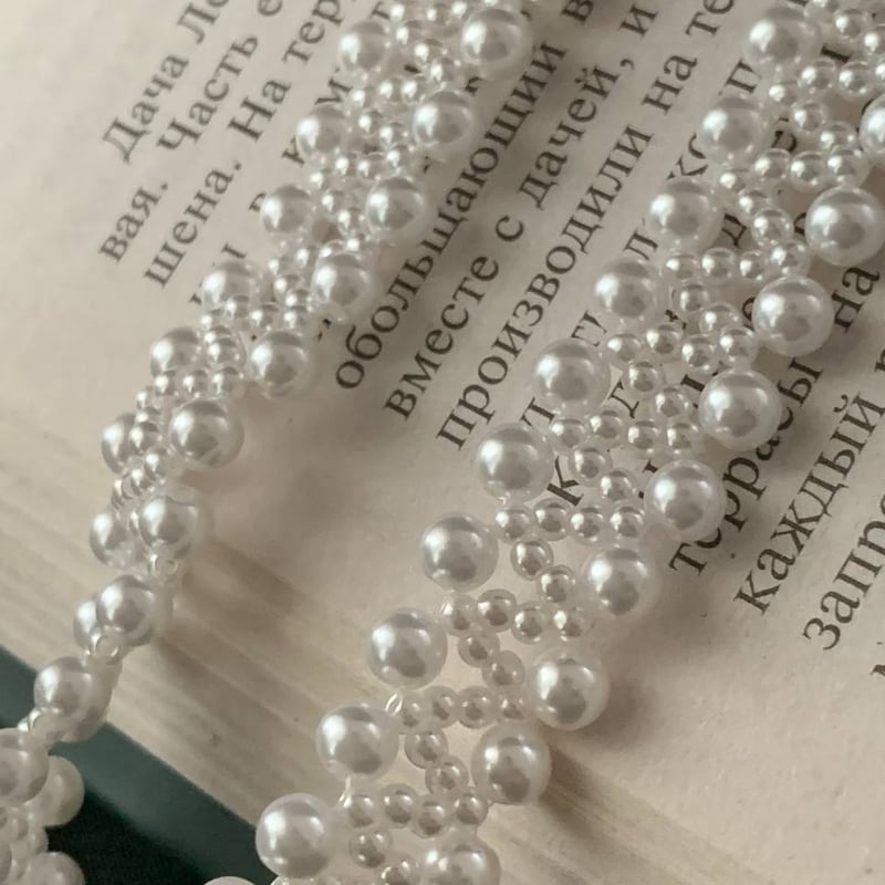 編み込みデザイン チョーカー真珠付き 最新 編み込みデザイン