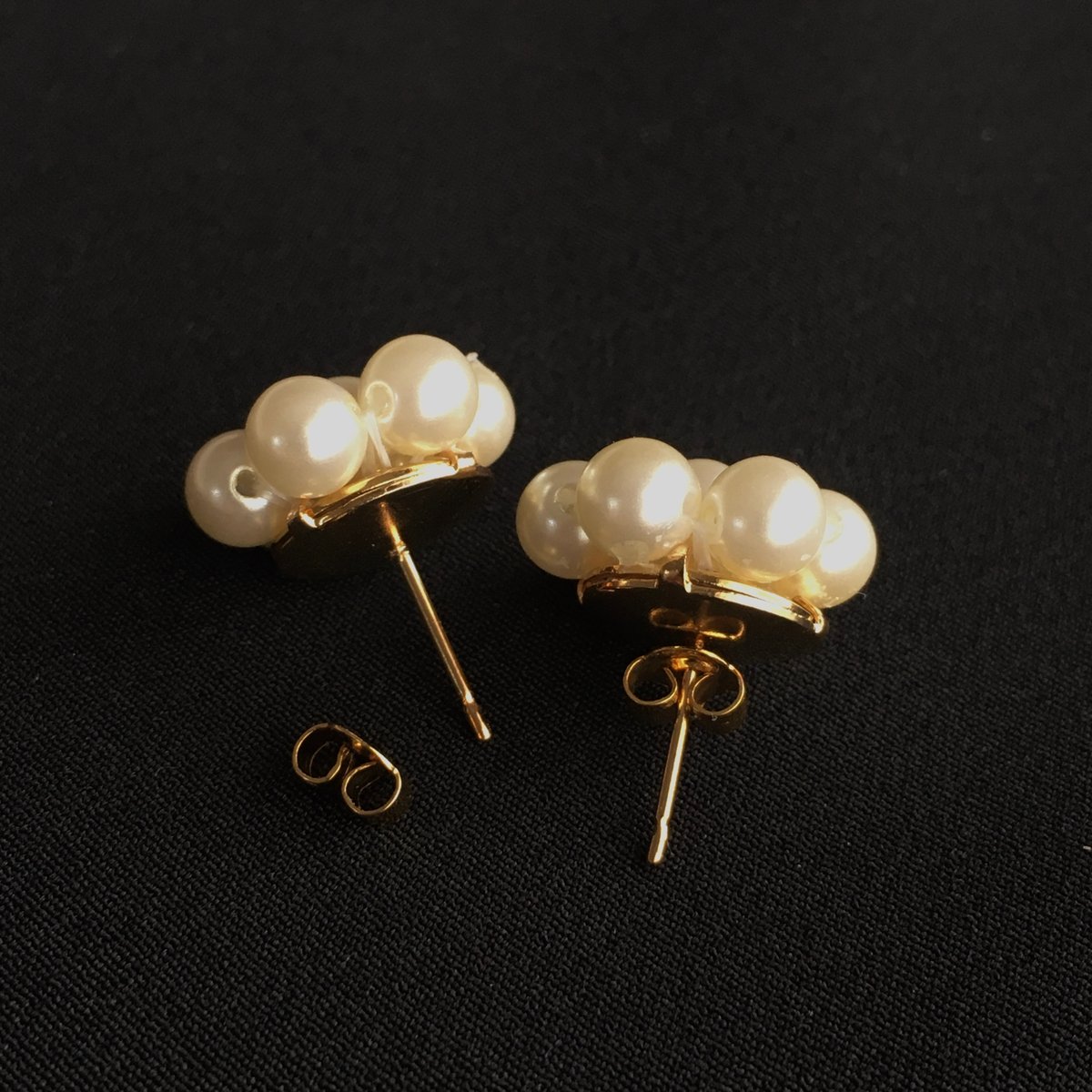 パールフラワーモチーフピアス/イヤリング | ANNA SAKAMOTO