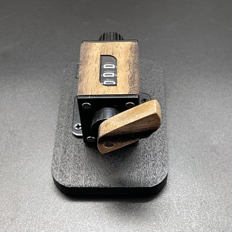 Halka Fishing 　黒柿置き台付きカウンター　右ハンドル