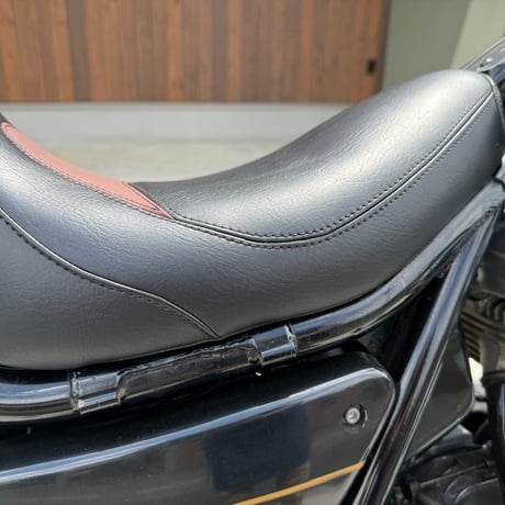「Convenience Leathers」　HARLEY DAVIDSON　FXR専用シート　ブラウンコンビ
