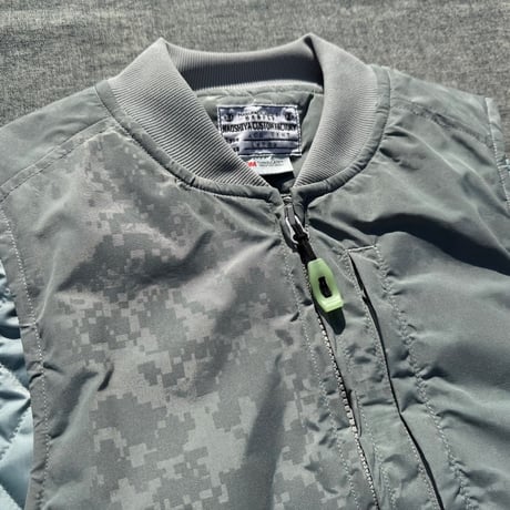 NAOSHIYA CUSTOM FACTORY　シンサレートキルティング軽量ナイロンベスト