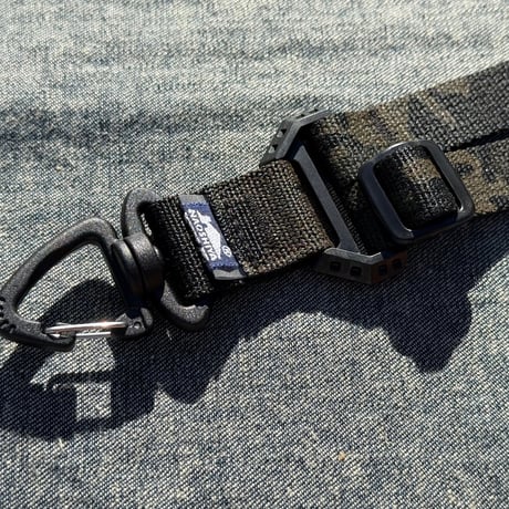 NAOSHIYA CUSTOM FACTORY　ネックストラップ　マルチカム　ブラック