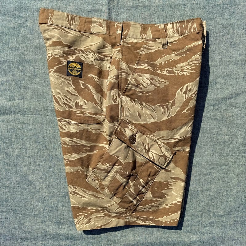 NAOSHIYA CUSTOM FACTORY コットン デザートタイガー カーゴショーツ |