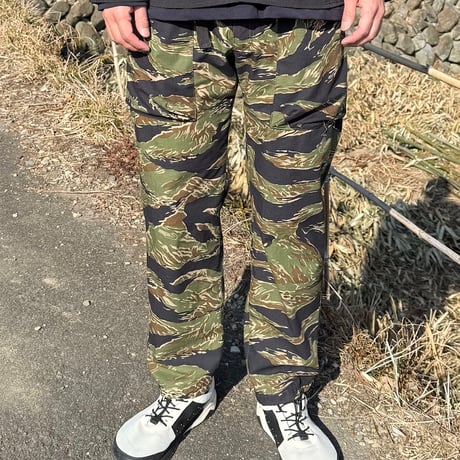 NAOSHIYA CUSTOM FACTORY　アクティブ ロングパンツ　タイガーストライプ