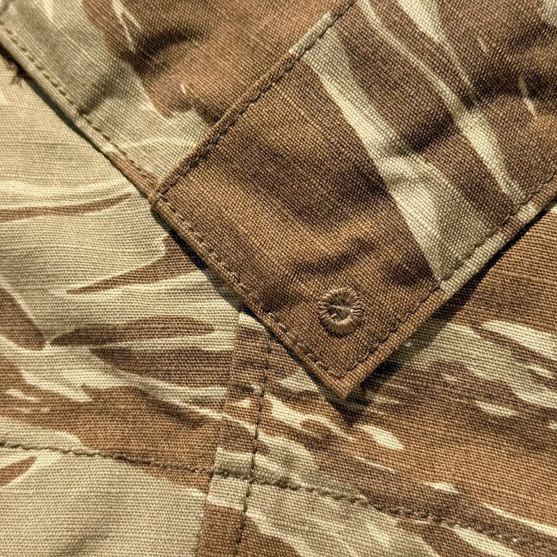 NAOSHIYA CUSTOM FACTORY コットン デザートタイガー カーゴショーツ |