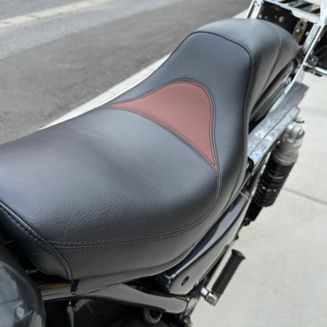 「Convenience Leathers」　HARLEY DAVIDSON　FXR専用シート　ブラウンコンビ