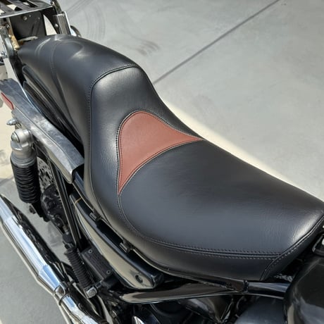 「Convenience Leathers」　HARLEY DAVIDSON　FXR専用シート　ブラウンコンビ