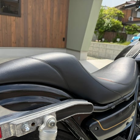「Convenience Leathers」　HARLEY DAVIDSON　FXR専用シート　ブラウンコンビ