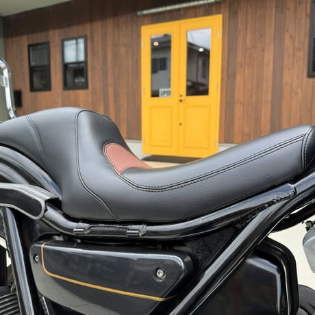 「Convenience Leathers」　HARLEY DAVIDSON　FXR専用シート　ブラウンコンビ
