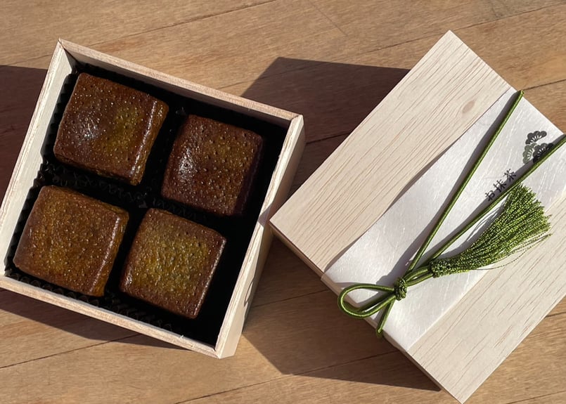 ギフトラッピング】キュービックカヌレ・庭園ティラミス 各2箱セット