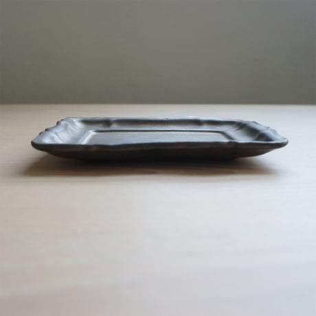 木村 年克　金釉　角豆皿