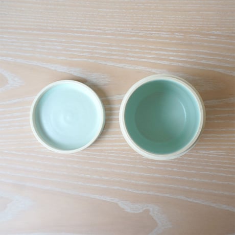 TAKUNOBU 砂糖入れ/チタン結晶釉（薄緑）