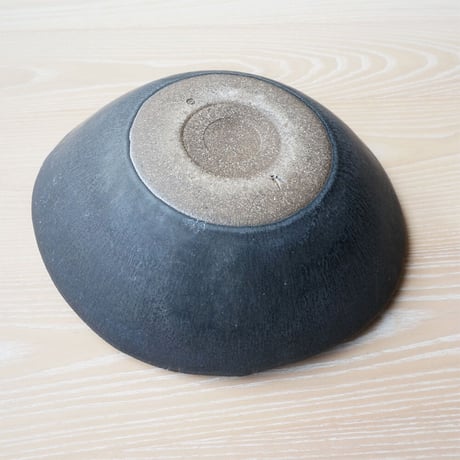 櫻井靖泰　Jag bowl（9寸）黒釉