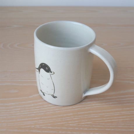 TAKUNOBU 粉引マグカップ　アデリーペンギン