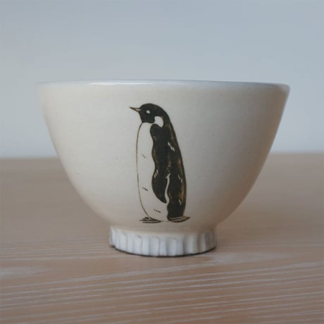 TAKUNOBU 粉引小茶碗　コウテイペンギン