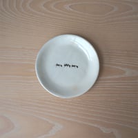 TAKUNOBU 粉引丸皿　アリ