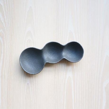 櫻井靖泰　枝豆皿/小（黒）