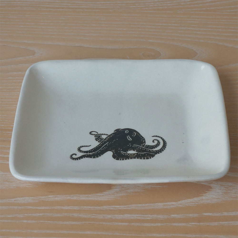 TAKUNOBU 粉引四角皿 タコ | knot Online