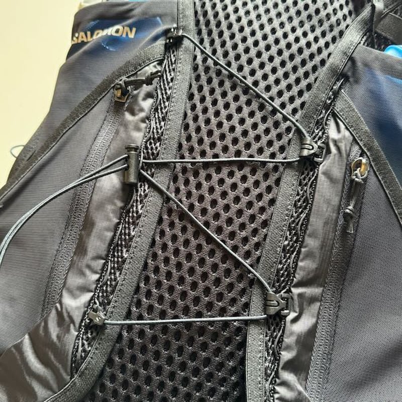 SALOMON ACTIVE SKIN 12 SET M ブラック/メタル Salomon Active Skin 12 Set | Running Hydration Bags and