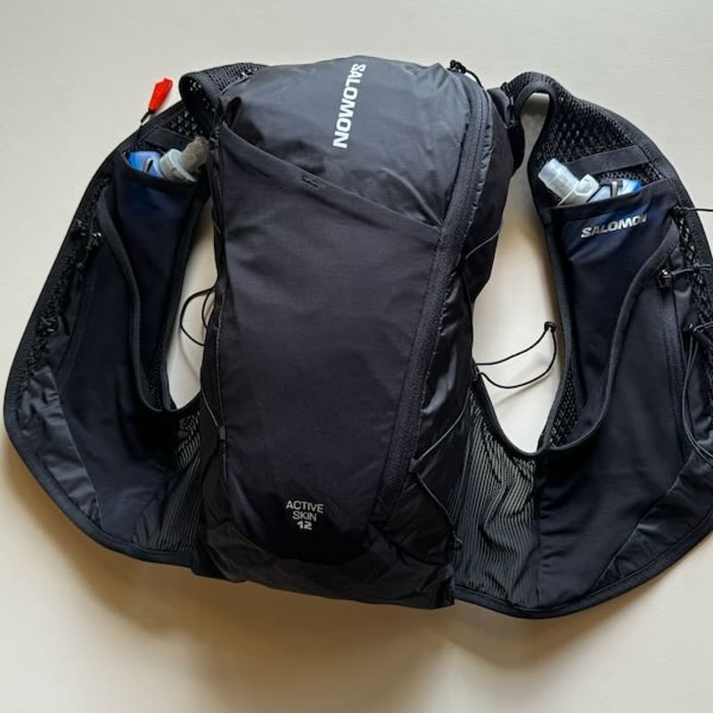 SALOMON ACTIVE SKIN 12 SET M ブラック/メタル Salomon Active Skin 12 Set Pack Black | Running Warehouse