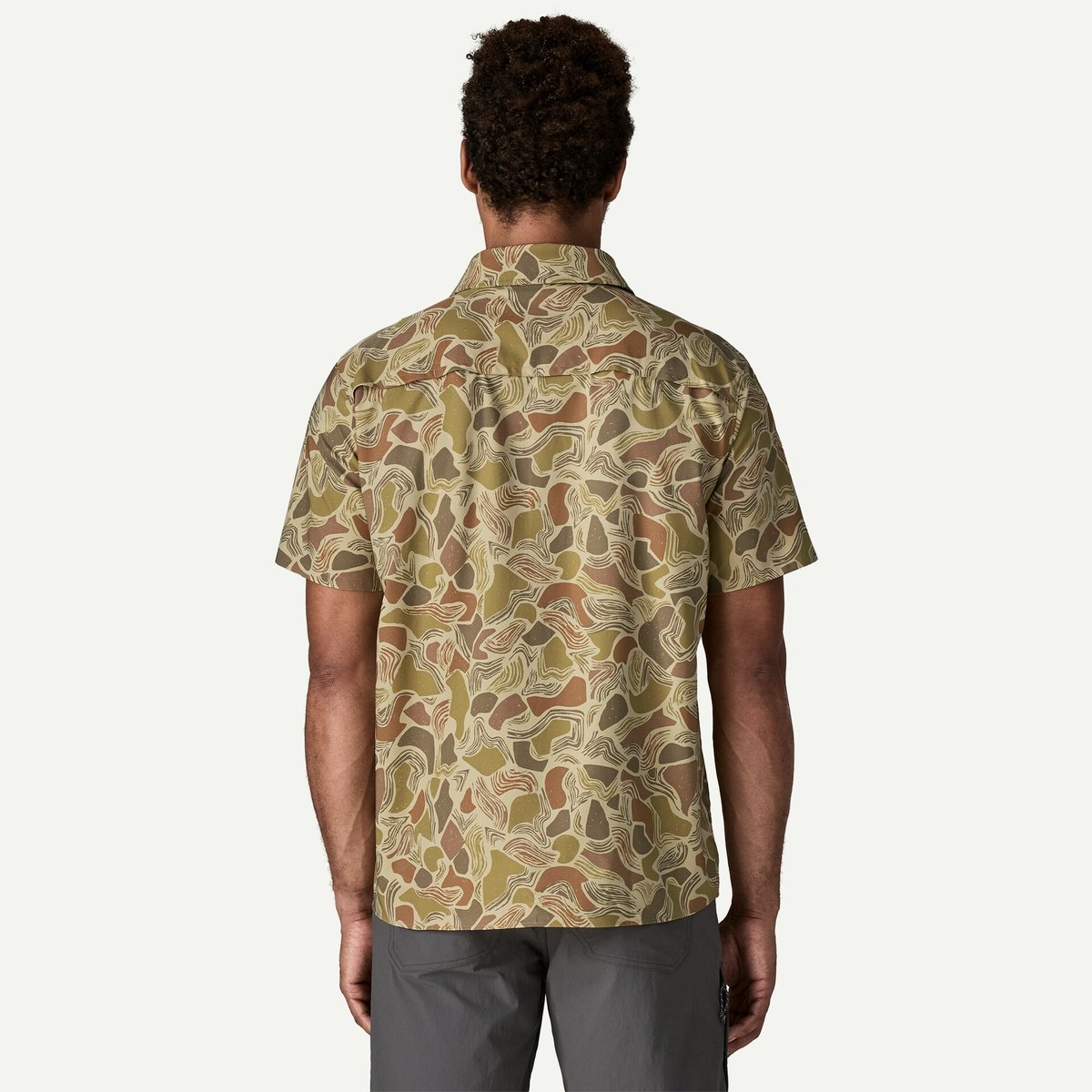 patagonia】メンズ ショートスリーブ セルフガイデッド サン シャツ
