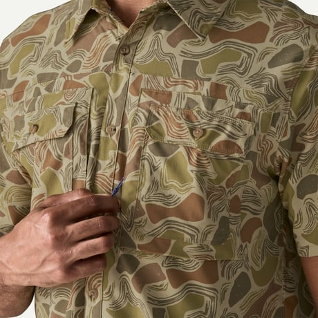 【patagonia】メンズ ショートスリーブ セルフガイデッド サン シャツ / Men's S/S Self Guided Sun Shirt (CLWE)