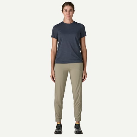 【patagonia】ウィメンズ キャプリーン クール ウルトラ シャツ / Women's Cap Cool Ultra Shirt (SBLX)