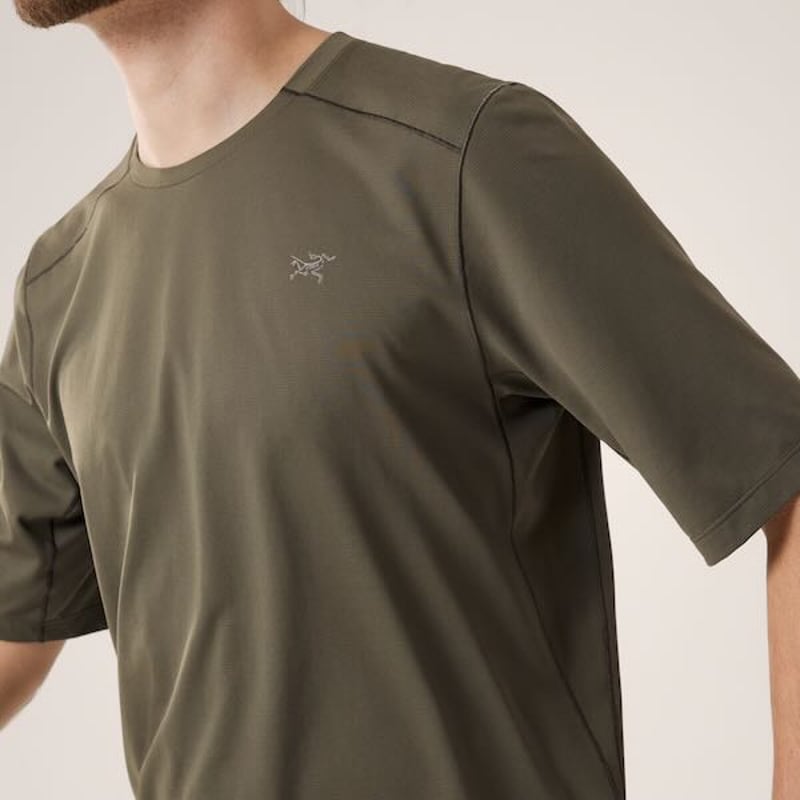 アークテリクス　コーマッククルーショートスリーブ　メンズ　M ソウルソニック Amazon | [アークテリクス] Tシャツ カットソー 半袖 メンズ