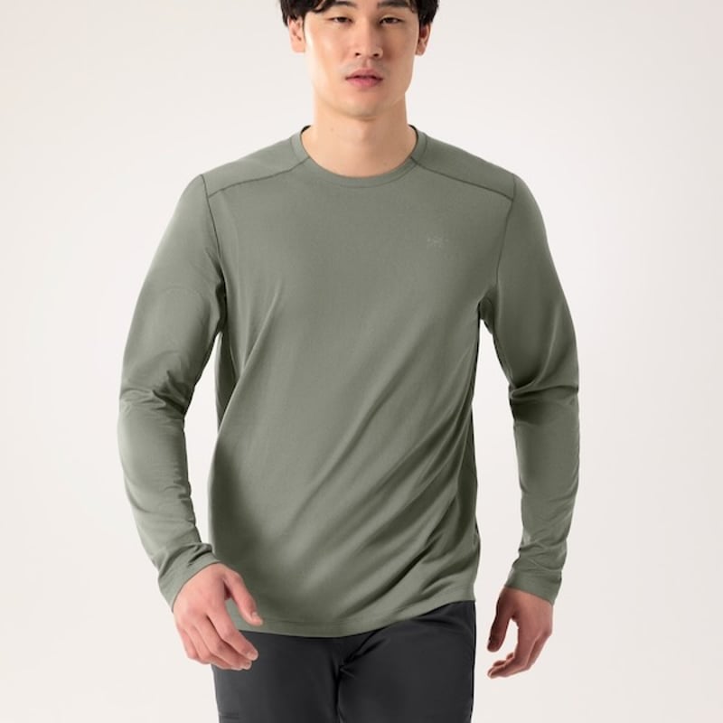 ARC'TERYX コーマック クルー　グレー　サイズL タグ付き試着のみ ARC´TERYX コーマック クルー グレー サイズL タグ付き試着のみ
