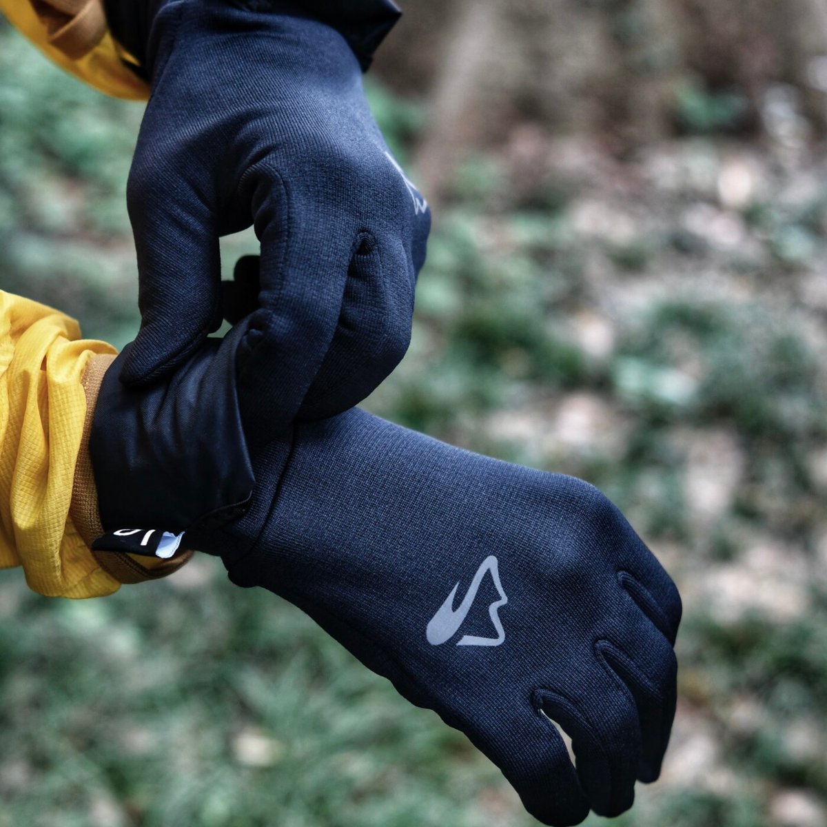 stone  手袋　定価　4万 milestone】ファスト トレイル グローブ / Fast Trail Glove |