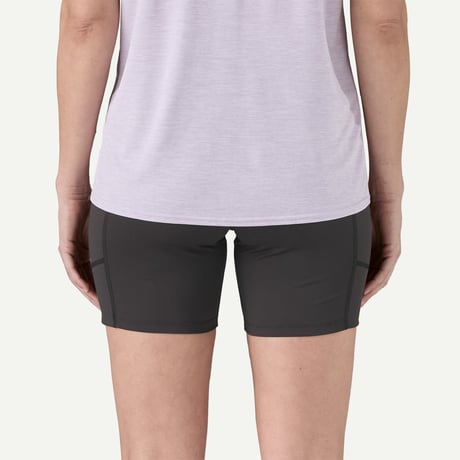 【patagonia】ウィメンズ エンドレス ラン ショーツ 6インチ / W's Endless Run Shorts - 6 in. (BLK)