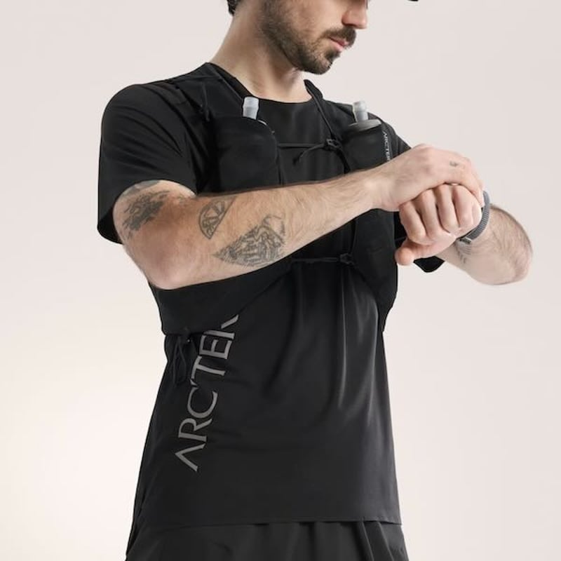 ARC'TERYX】ノーバン ダウンワード ロゴ ショートスリーブ メンズ