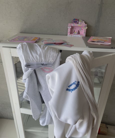 THE FOREVER SUPOOSIME HOODIE/WHT