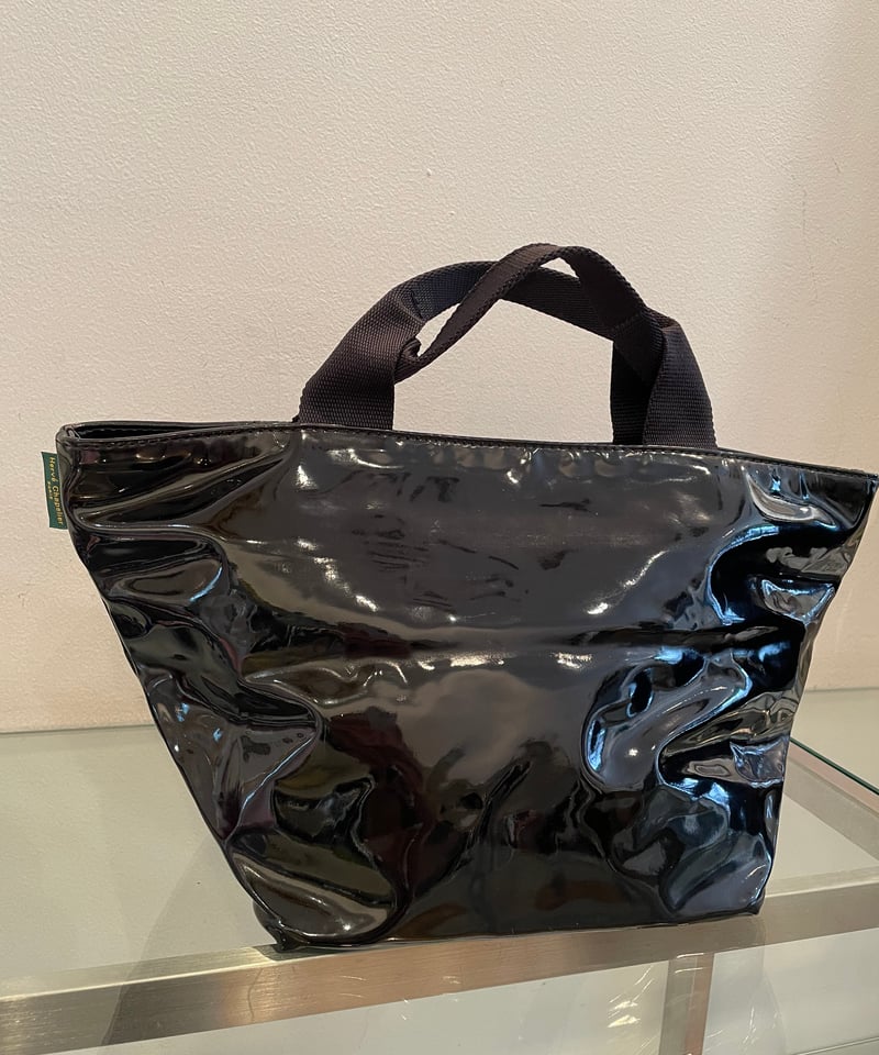 Hervé Chapelier /ヴェルニ / エナメルブラック舟形トートバッグ