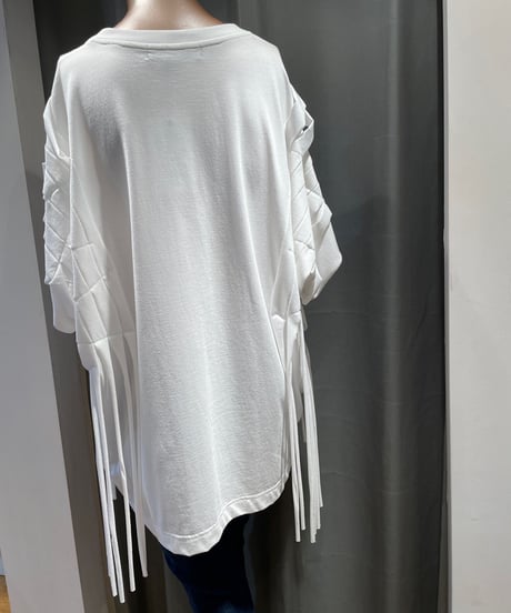 wmg.  / G2201T022 /   fringe V-neck top
