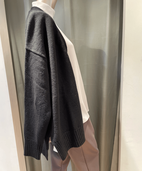 FLORENT / 2308F07006 / WOOL VNECK CARDIGAN