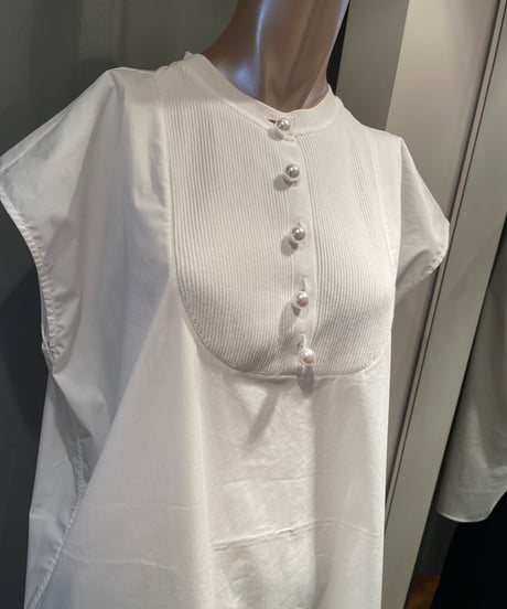 TORRAZZO DONNA / 6233-576 / Pearl button french sleeve top