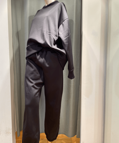 FLORENT /  "2023 fall " /  2305F06014 / CREW NECK TOP/ Black color