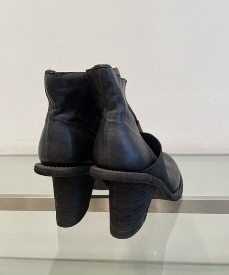 Guidi  / 6004E / Soft Horse Slit  Heel Model