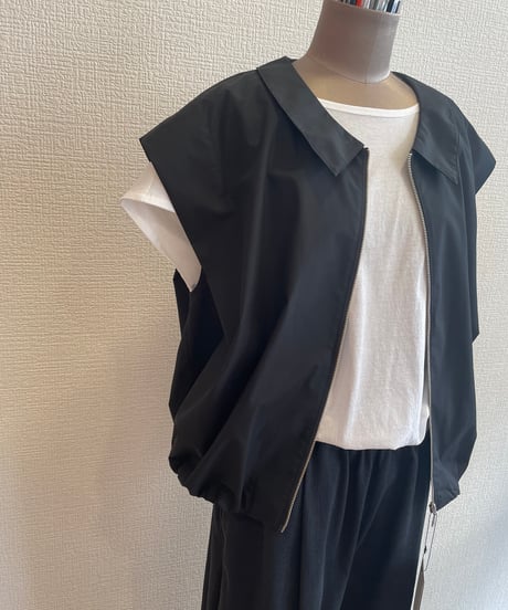 Audrey and John Wad /L6123/ハーフスリーブzipシャツ
