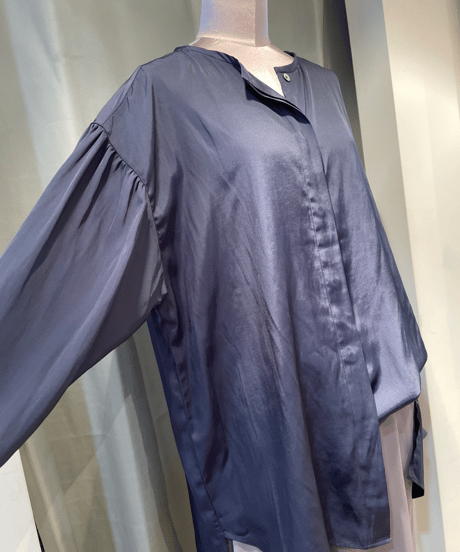 FLORENT /2024 SPRING /  2311F01003/ ノーカラーシャンブレーブラウス